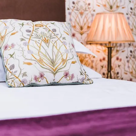 Portland House Bed and Breakfast *