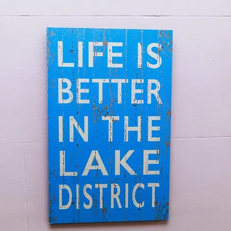 Portland House * Κέσγουικ