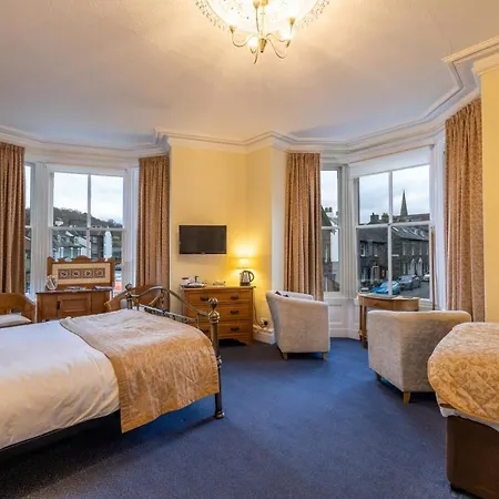 Portland House לינה וארוחת בוקר *