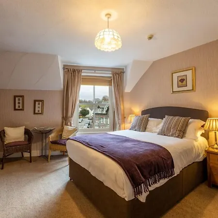 Portland House לינה וארוחת בוקר *