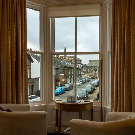 Portland House לינה וארוחת בוקר *