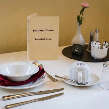 Bed & Breakfast Portland House *